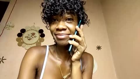 Snapshot of amah17 chatting on February 2025 04:57:02 AM Amah online show from February 2025 04:57:02 AM