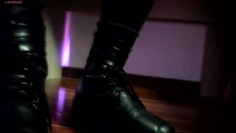 anny online show from September 2025 02:39:02 AM