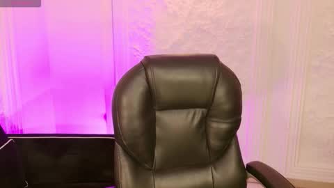 Amaia Haywood online show from November 2025 04:01:02 AM