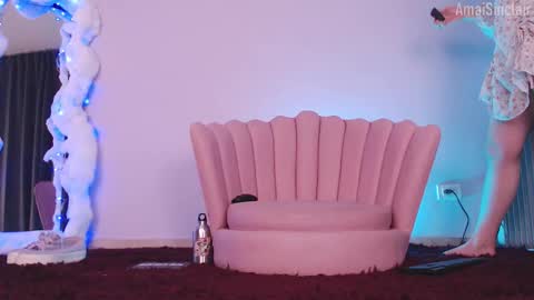 Amai  Sinclair  online show from October 2025 06:05:02 AM