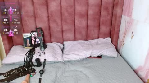 Hilary Ester online show from April 2026 08:09:01 PM