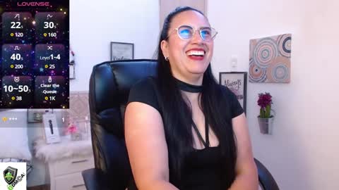 AMALIA online show from January 2025 11:00:01 PM