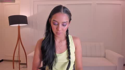 Amalia cruss online show from October 2025 08:05:02 PM