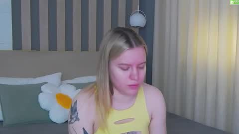 Snapshot of amaliabell chatting on May 2026 01:17:02 PM Amalia online show from May 2026 01:17:02 PM