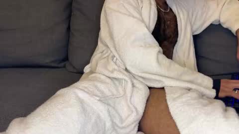 amalik_yoazz online show from November 2025 01:33:02 PM