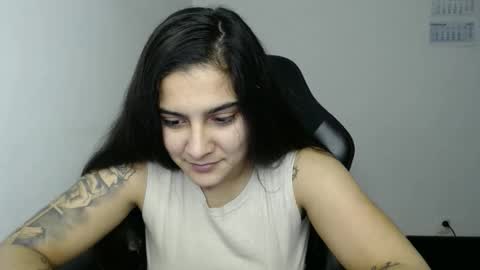 Snapshot of amanda5star chatting on February 2026 09:41:01 PM The queen of the biceps online show from February 2026 09:41:01 PM