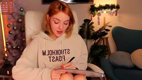 Amanda  fox online show from December 2024 08:07:02 AM