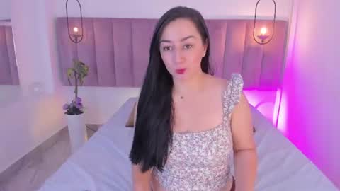 Snapshot of amanda_benz_ chatting on July 2026 11:13:02 AM amanda_benz_ online show from July 2026 11:13:02 AM