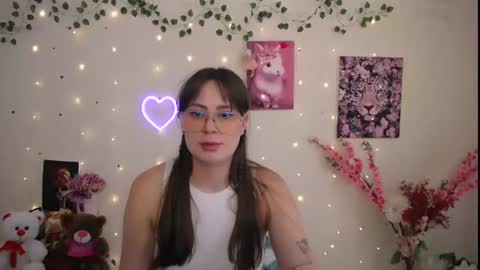 Snapshot of amanda_bright_ chatting on June 2026 09:36:02 AM amanda_bright_ online show from June 2026 09:36:02 AM