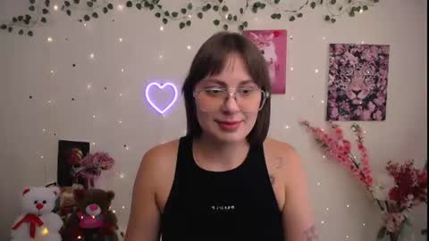 Snapshot of amanda_bright_ chatting on July 2026 10:43:01 AM amanda_bright_ online show from July 2026 10:43:01 AM