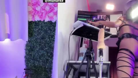 amanda_drawer27 online show from April 2026 03:43:01 PM