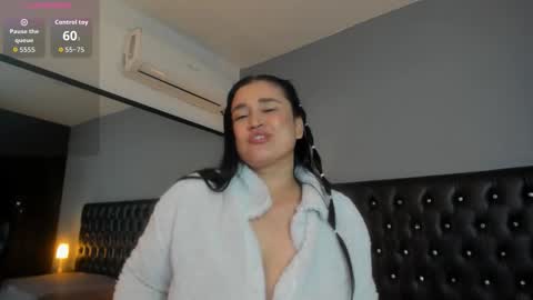 amanda_noir online show from September 2025 04:01:01 AM