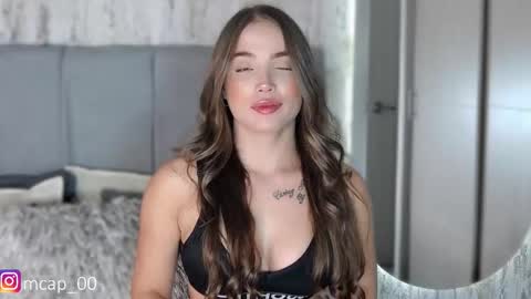 Amanda online show from November 2025 11:17:01 PM