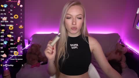 Snapshot of amandaafire chatting on January 2025 01:46:01 PM Amanda online show from January 2025 01:46:01 PM