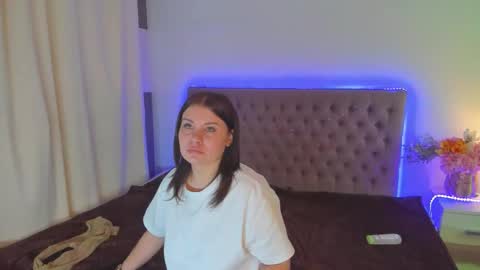 Snapshot of amandahoppe chatting on June 2026 06:52:02 AM Amanda online show from June 2026 06:52:02 AM