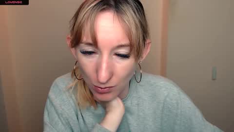 Amanda online show from September 2025 07:52:02 AM