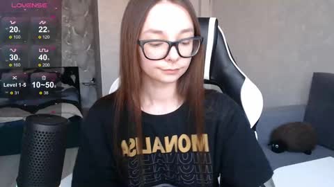 Snapshot of amaneli chatting on March 2025 03:45:02 PM Mila online show from March 2025 03:45:02 PM
