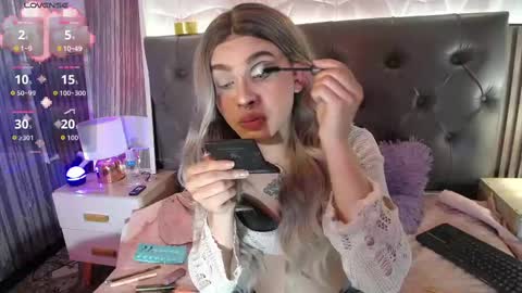 amapola_hs online show from September 2025 09:51:01 PM