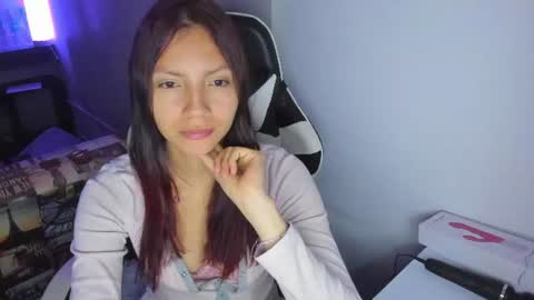 Snapshot of amara_22_ chatting on July 2026 03:57:02 AM Liz online show from July 2026 03:57:02 AM