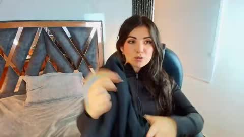 Snapshot of amara_vega chatting on December 2025 01:50:02 PM Amara Vega online show from December 2025 01:50:02 PM