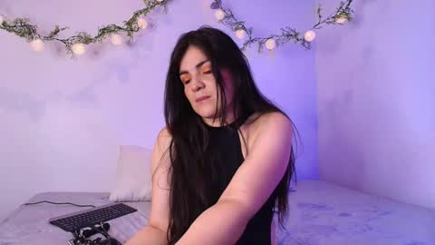 Snapshot of amara_vega chatting on January 2026 11:48:02 AM Amara Vega online show from January 2026 11:48:02 AM