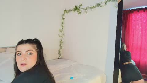 Amara Vega  online show from June 2026 02:07:01 PM