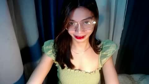 Snapshot of amarabellax chatting on April 2026 08:08:01 AM BELLA online show from April 2026 08:08:01 AM