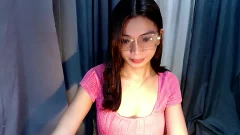 Snapshot of amarabellax chatting on May 2026 05:29:01 PM BELLA online show from May 2026 05:29:01 PM