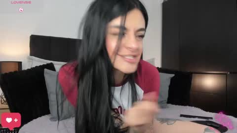 Amara online show from April 2026 10:34:02 PM