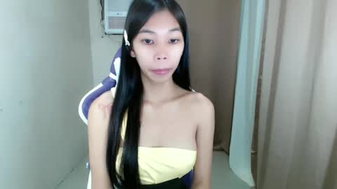 Snapshot of amarah_slut chatting on May 2026 02:43:01 PM Amarah online show from May 2026 02:43:01 PM