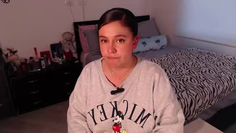 Snapshot of amarat_jolie chatting on February 2025 10:26:01 PM Mila online show from February 2025 10:26:01 PM