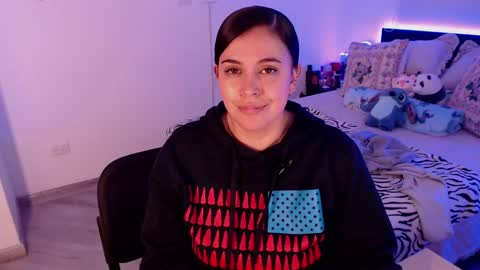 Snapshot of amarat_jolie chatting on February 2025 11:48:01 PM Mila online show from February 2025 11:48:01 PM