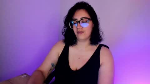 Snapshot of amaryllis_vizcaya chatting on December 2024 03:16:02 AM Katt online show from December 2024 03:16:02 AM