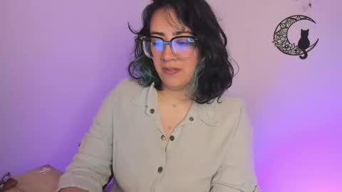 Snapshot of amaryllis_vizcaya chatting on December 2024 11:05:02 PM Katt online show from December 2024 11:05:02 PM