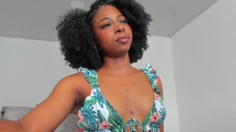 Snapshot of amatiistur chatting on June 2026 03:58:02 PM Tammy online show from June 2026 03:58:02 PM