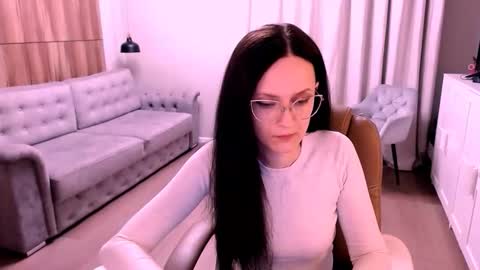 Snapshot of amazingeyes89 chatting on March 2026 12:50:02 PM Izza online show from March 2026 12:50:02 PM