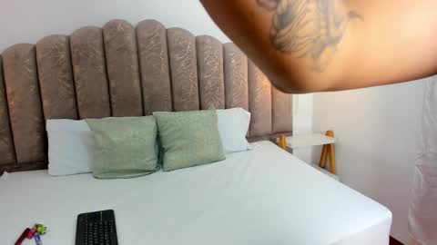 ambar85 online show from November 2025 01:20:02 AM