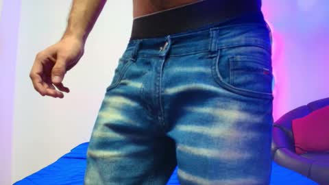 Snapshot of ambar_mds chatting on September 2025 01:32:01 PM Sebas online show from September 2025 01:32:01 PM