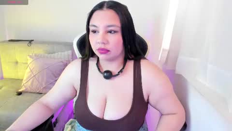 Snapshot of ambar_wells chatting on July 2026 04:35:02 PM ana online show from July 2026 04:35:02 PM