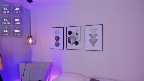 ambarevans_ online show from October 2025 11:51:02 AM