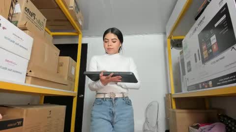 Snapshot of ambarina_ chatting on May 2026 11:37:01 AM Ambarina online show from May 2026 11:37:01 AM