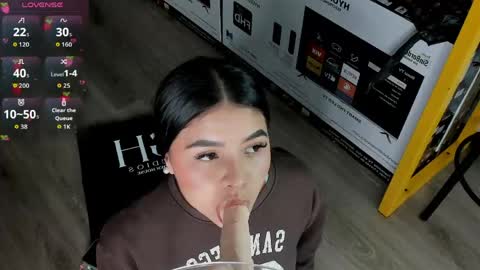 Snapshot of ambarina_ chatting on May 2026 11:16:02 AM Ambarina online show from May 2026 11:16:02 AM