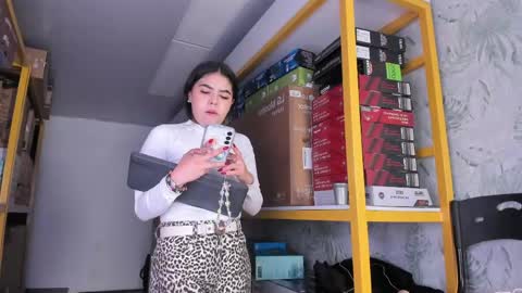 Snapshot of ambarina_ chatting on May 2026 11:51:02 AM Ambarina online show from May 2026 11:51:02 AM