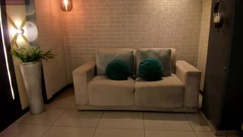 Snapshot of ambarjames_ chatting on October 2025 10:47:02 AM Ambar online show from October 2025 10:47:02 AM