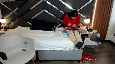 Ambar Ross online show from February 2026 12:10:02 PM