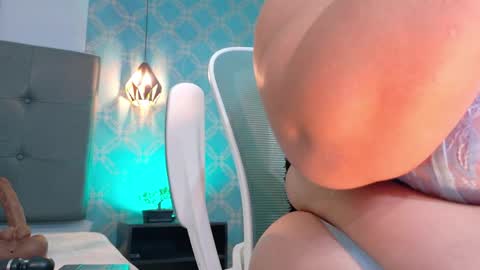 Ambar  online show from April 2026 01:28:01 PM