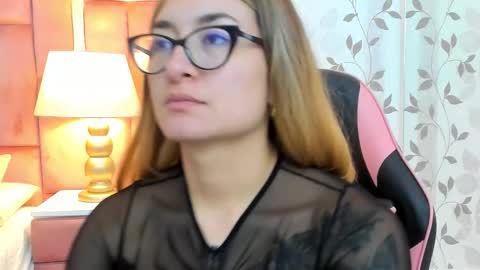 AmbarSantany  online show from February 2026 02:20:02 PM