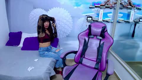 ambel_rose online show from May 2026 04:09:02 AM