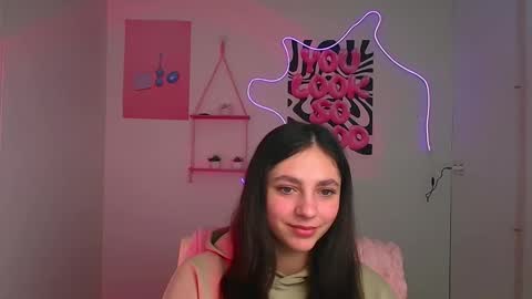 Snapshot of amber__r chatting on March 2026 06:08:02 AM Amber online show from March 2026 06:08:02 AM