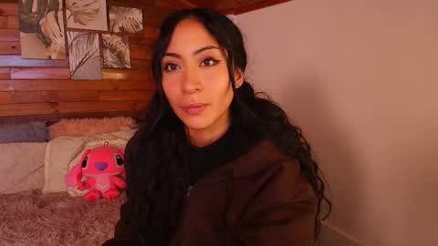 amber_curly online show from October 2025 08:54:02 PM